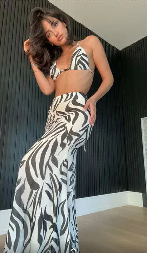 Melody Oz