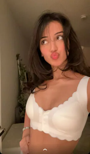 Melody Oz