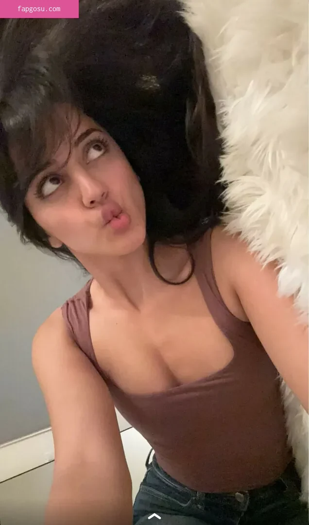 Melody Oz - Photo #558