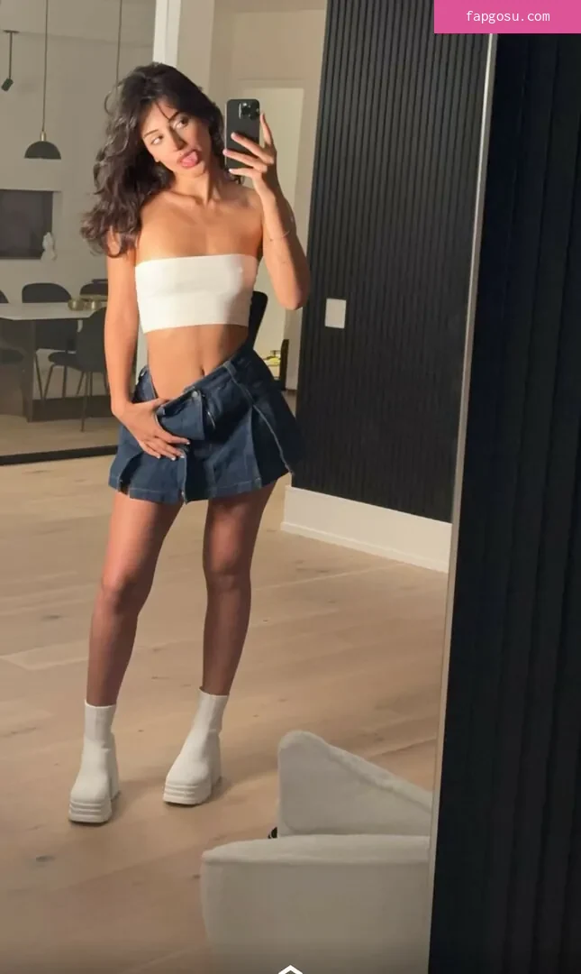 Melody Oz
