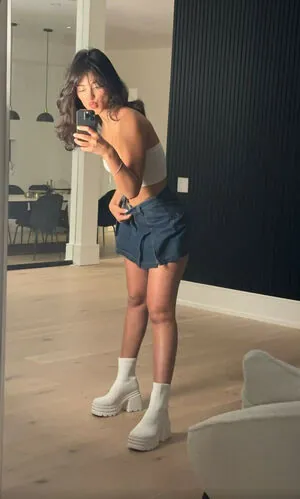 Melody Oz