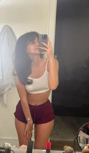 Melody Oz