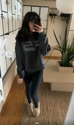 Melody Oz