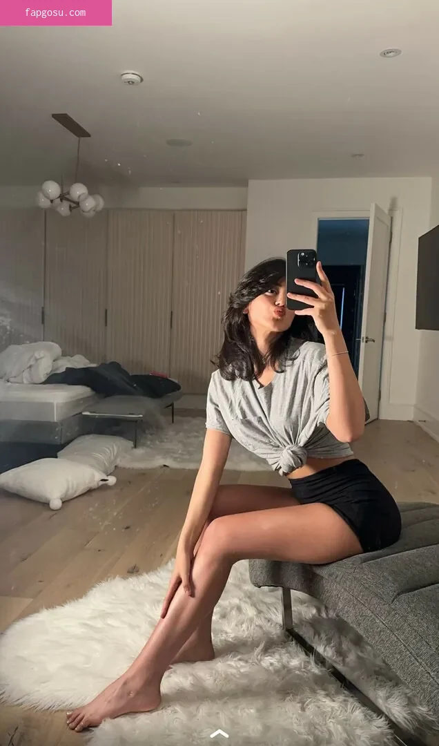 Melody Oz