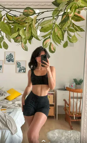 Melody Oz