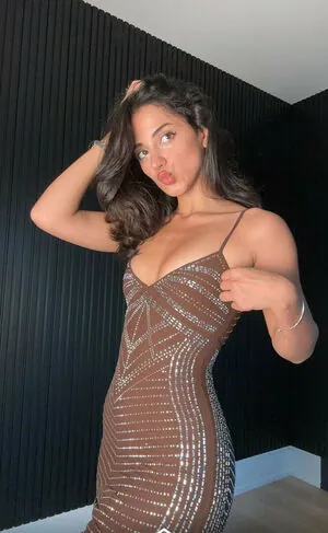 Melody Oz