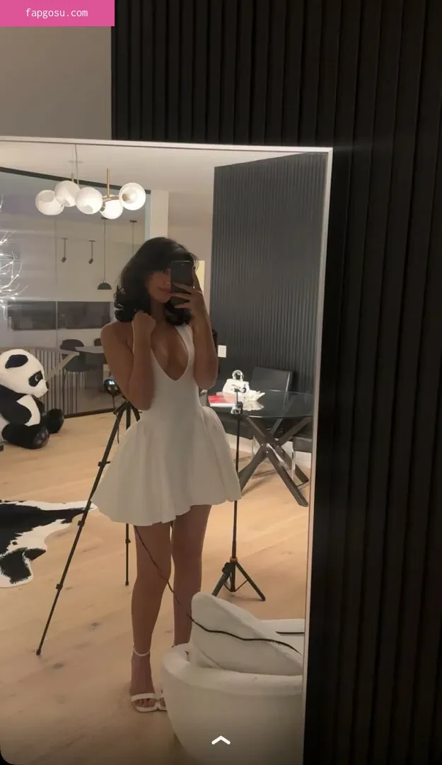 Melody Oz