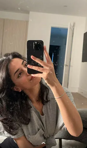 Melody Oz