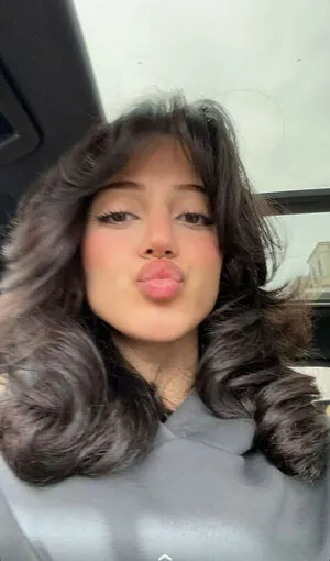 Melody Oz