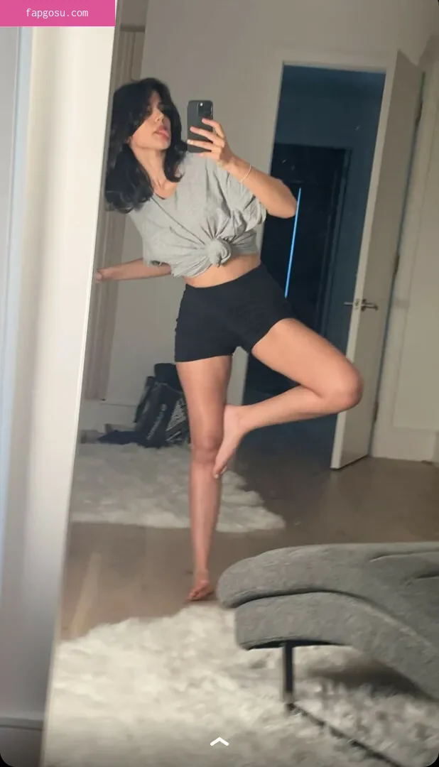 Melody Oz - Photo #97