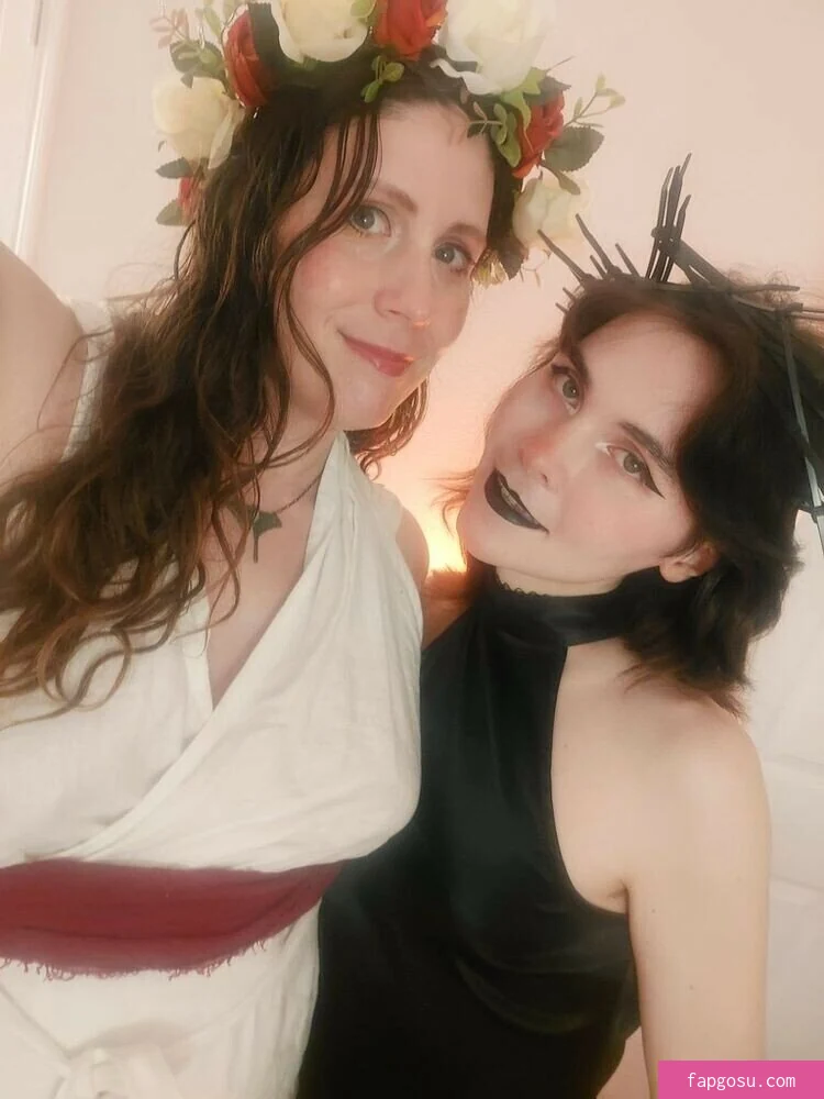MothMomJess