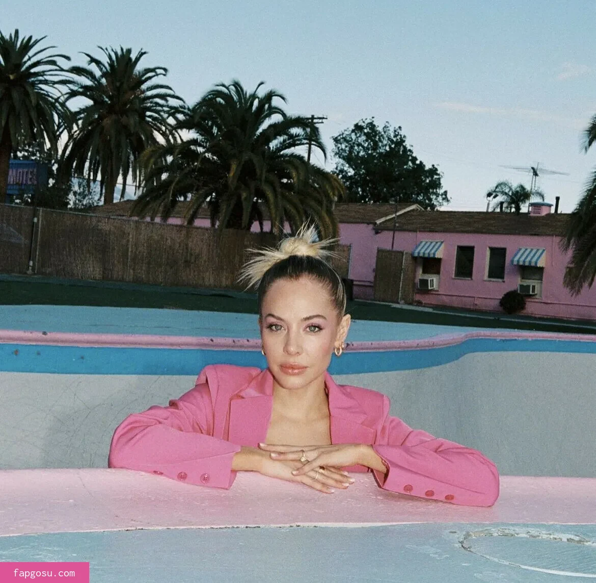 MacKenzie Porter