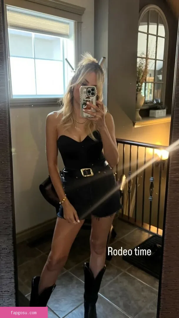 MacKenzie Porter