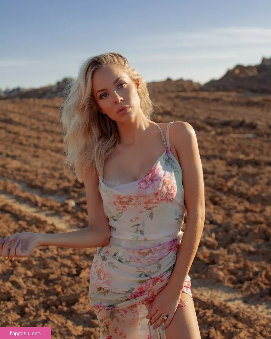 MacKenzie Porter