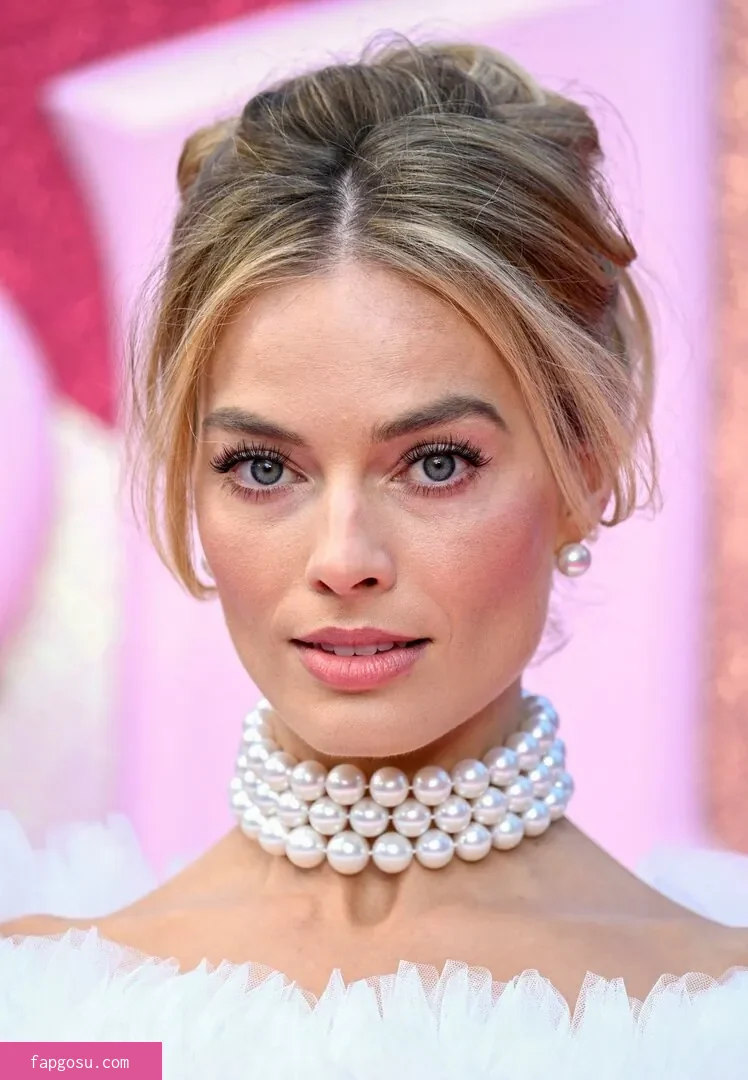 Margot Robbie
