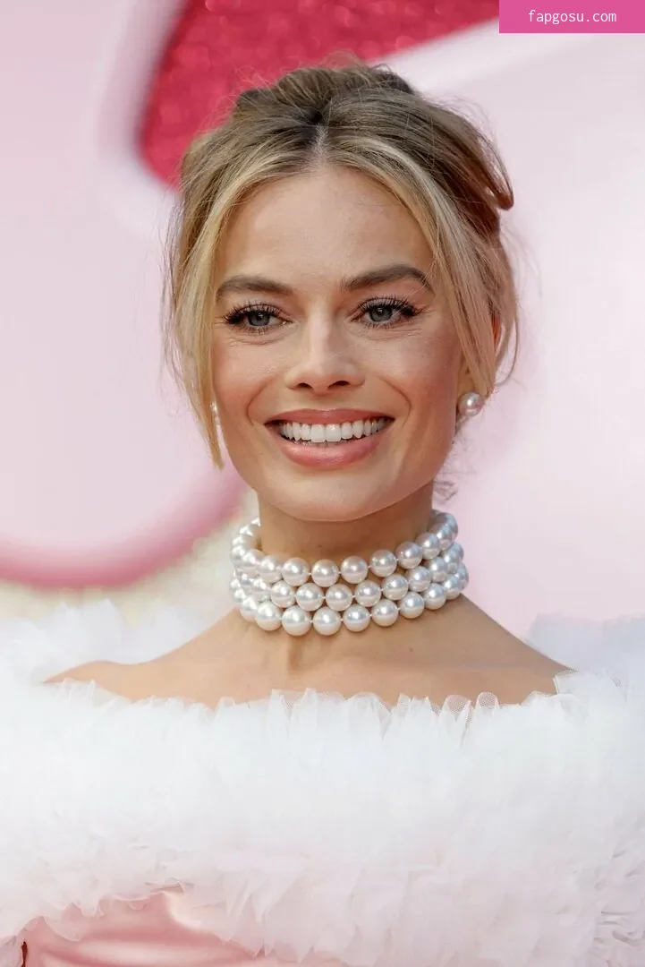 Margot Robbie
