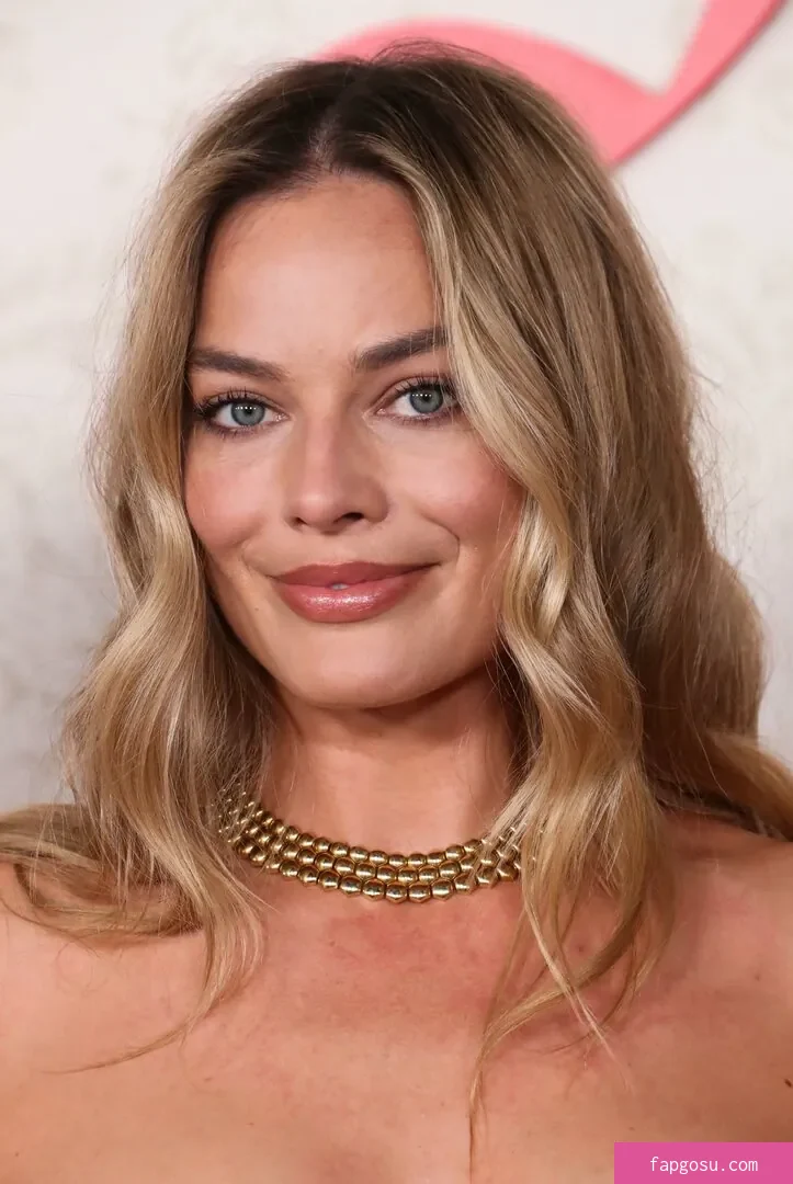 Margot Robbie