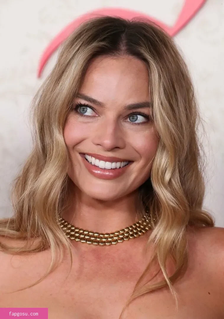 Margot Robbie