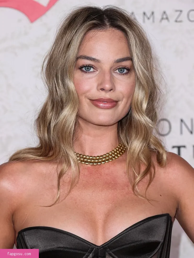 Margot Robbie