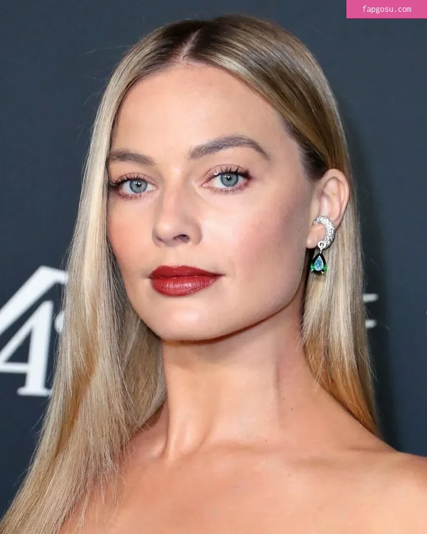 Margot Robbie