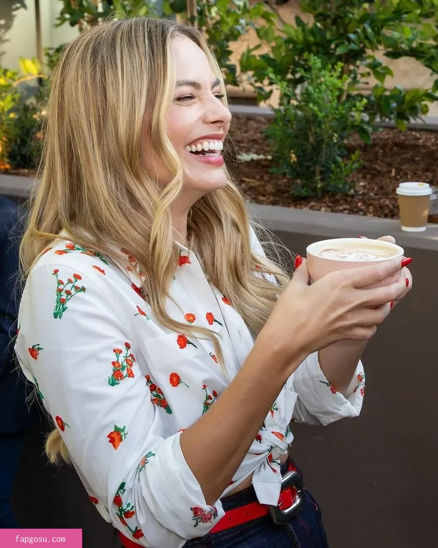 Margot Robbie