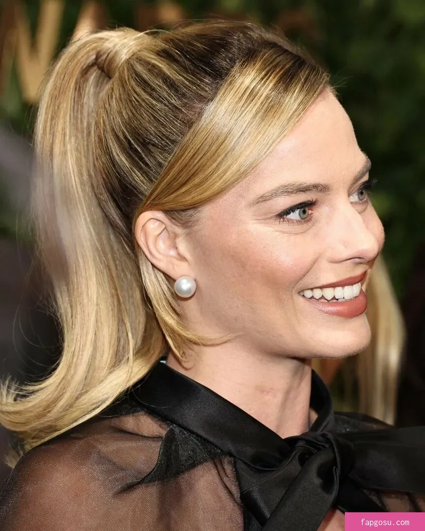 Margot Robbie