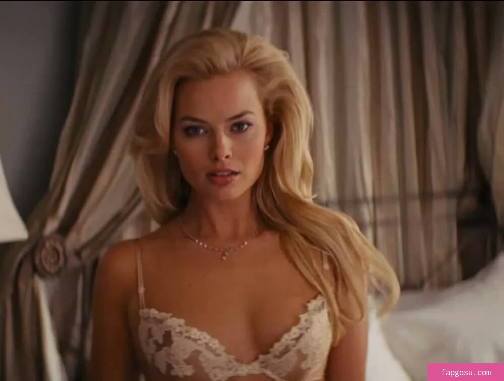 Margot Robbie