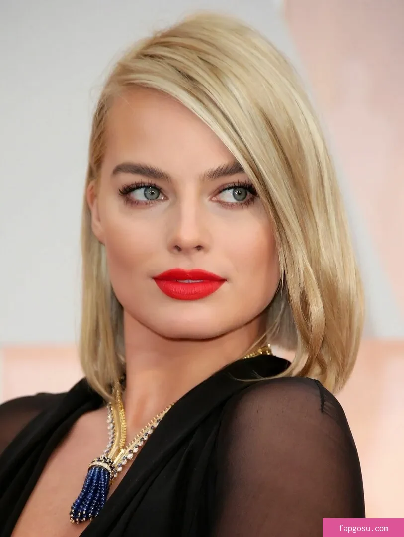 Margot Robbie