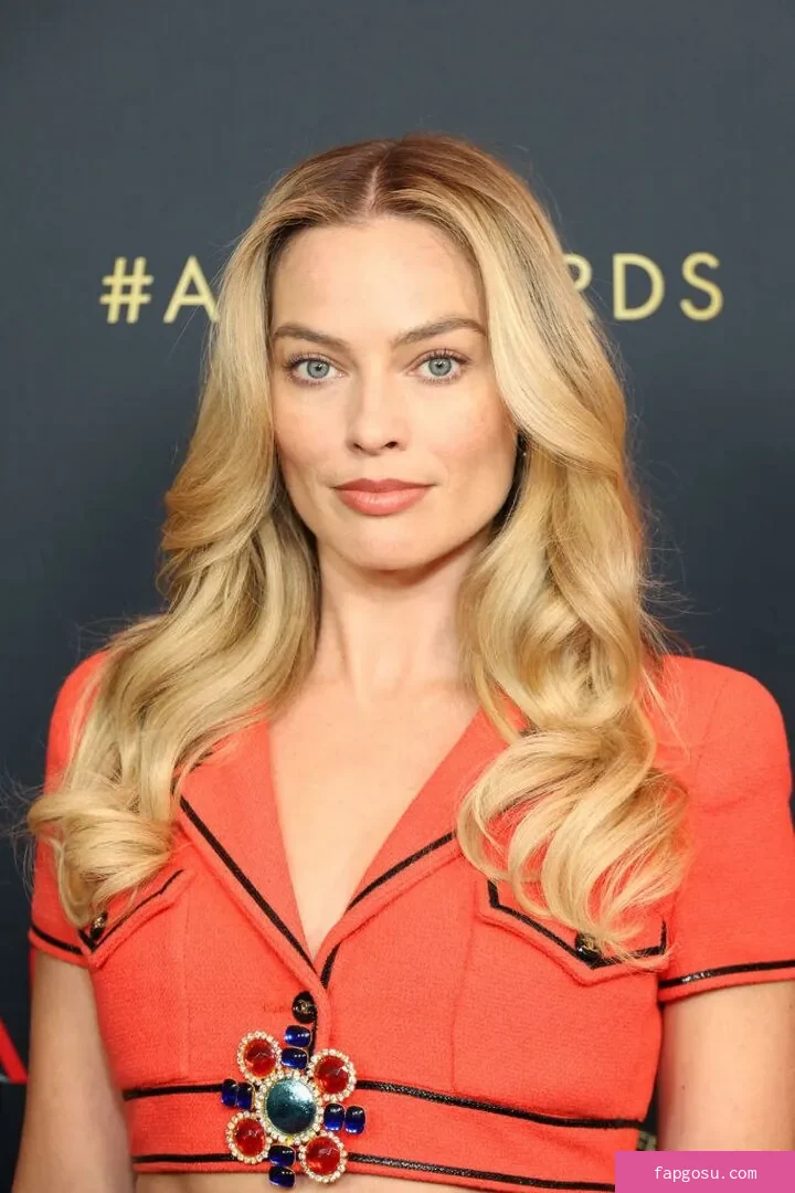 Margot Robbie