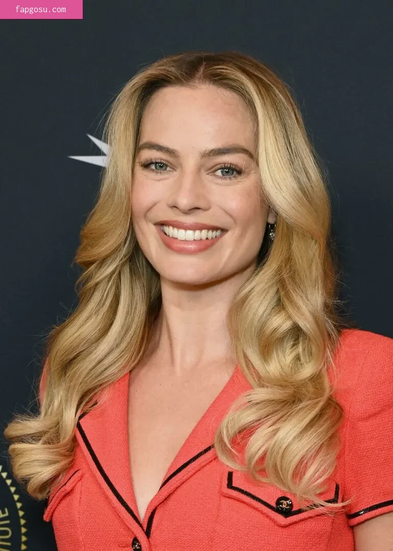 Margot Robbie