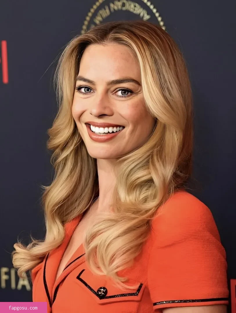 Margot Robbie