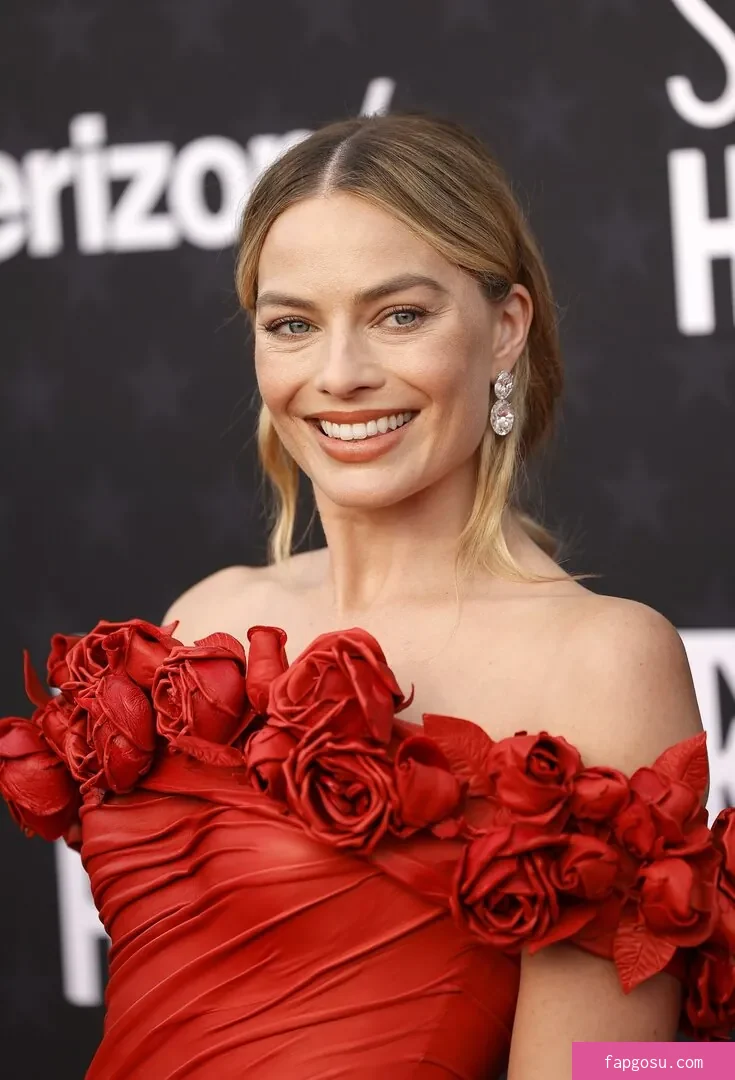 Margot Robbie