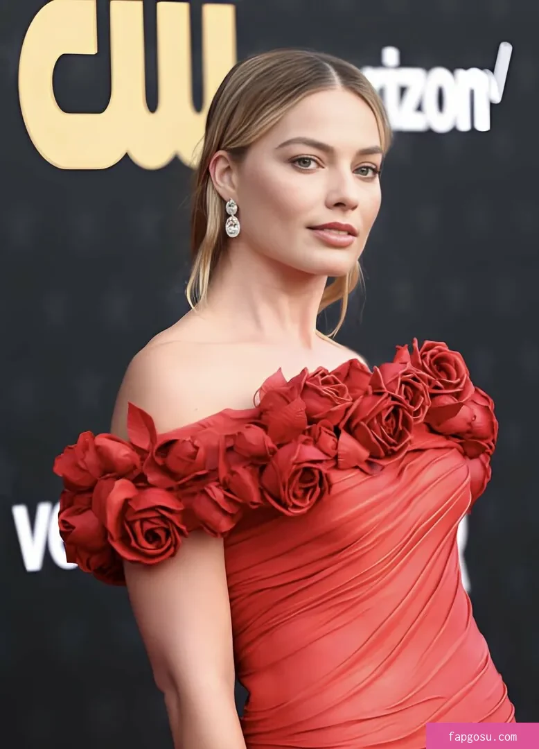 Margot Robbie