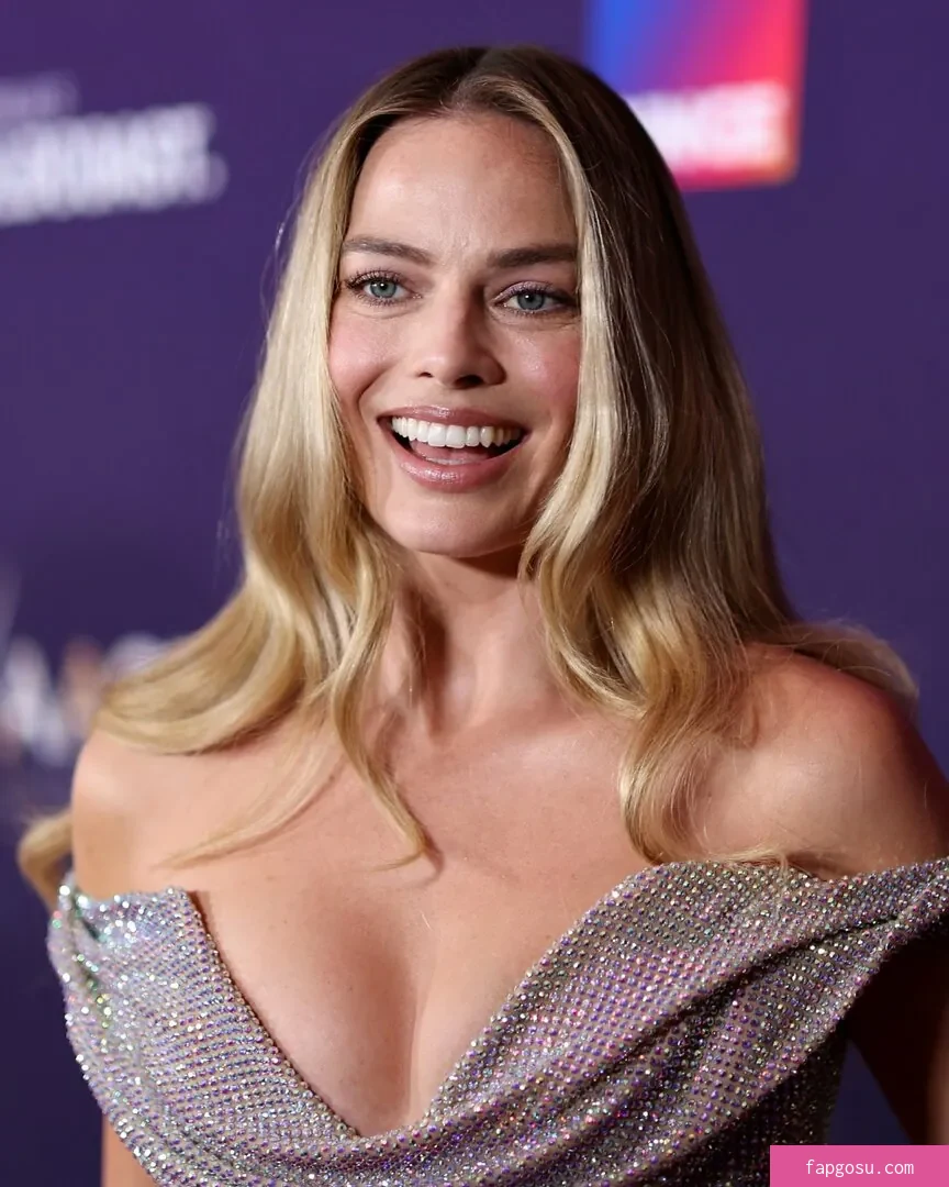 Margot Robbie