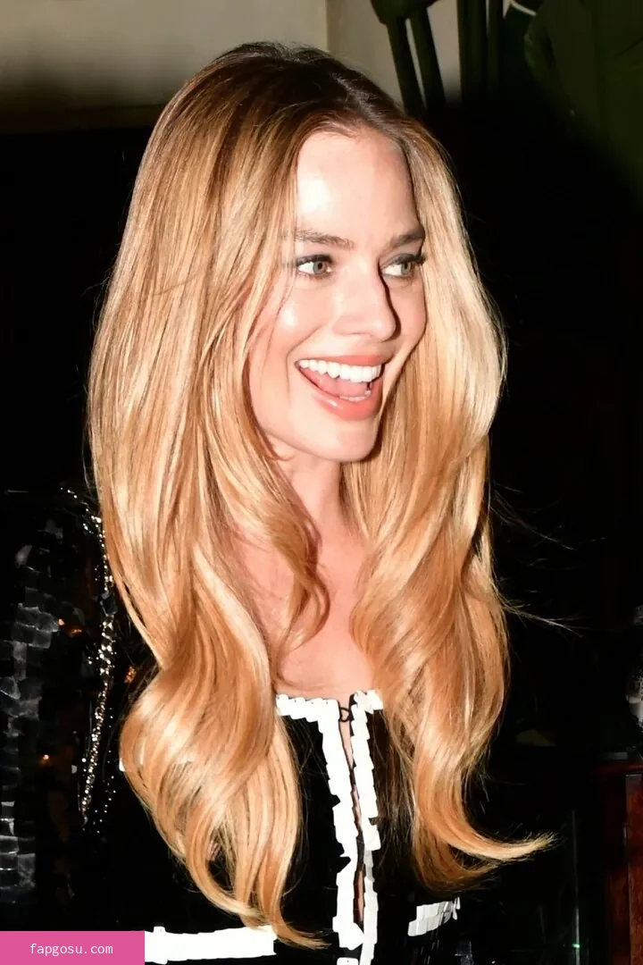 Margot Robbie