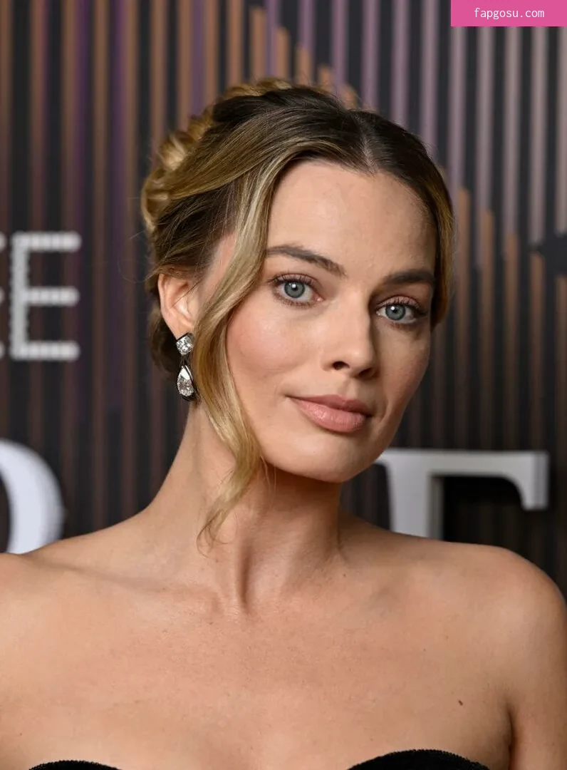 Margot Robbie