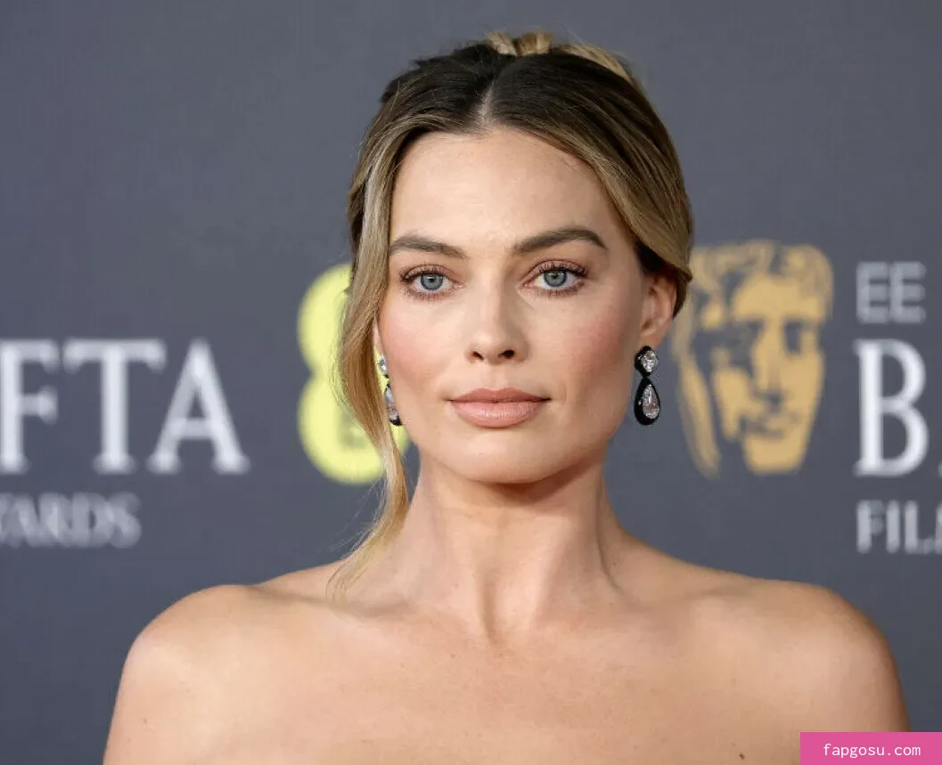Margot Robbie