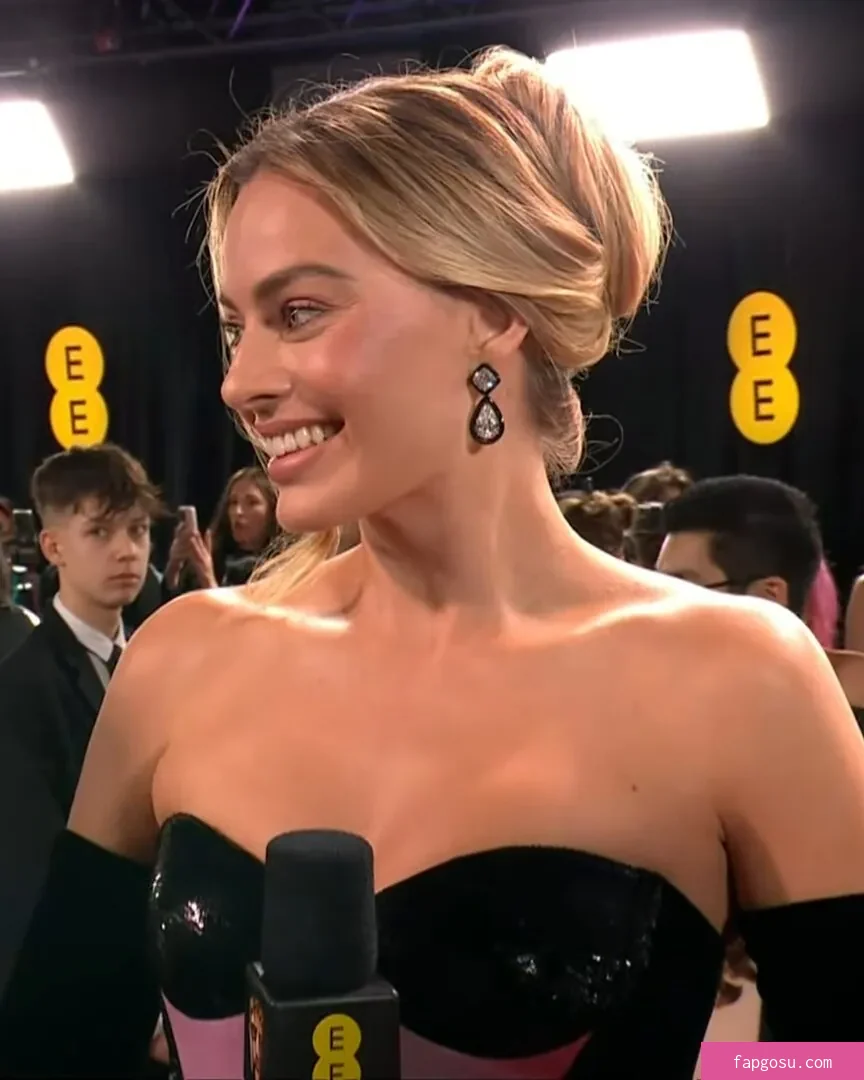Margot Robbie