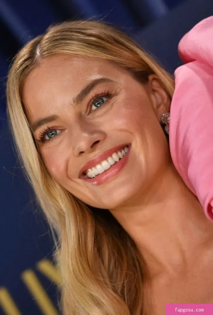 Margot Robbie