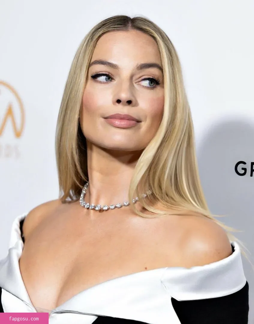 Margot Robbie