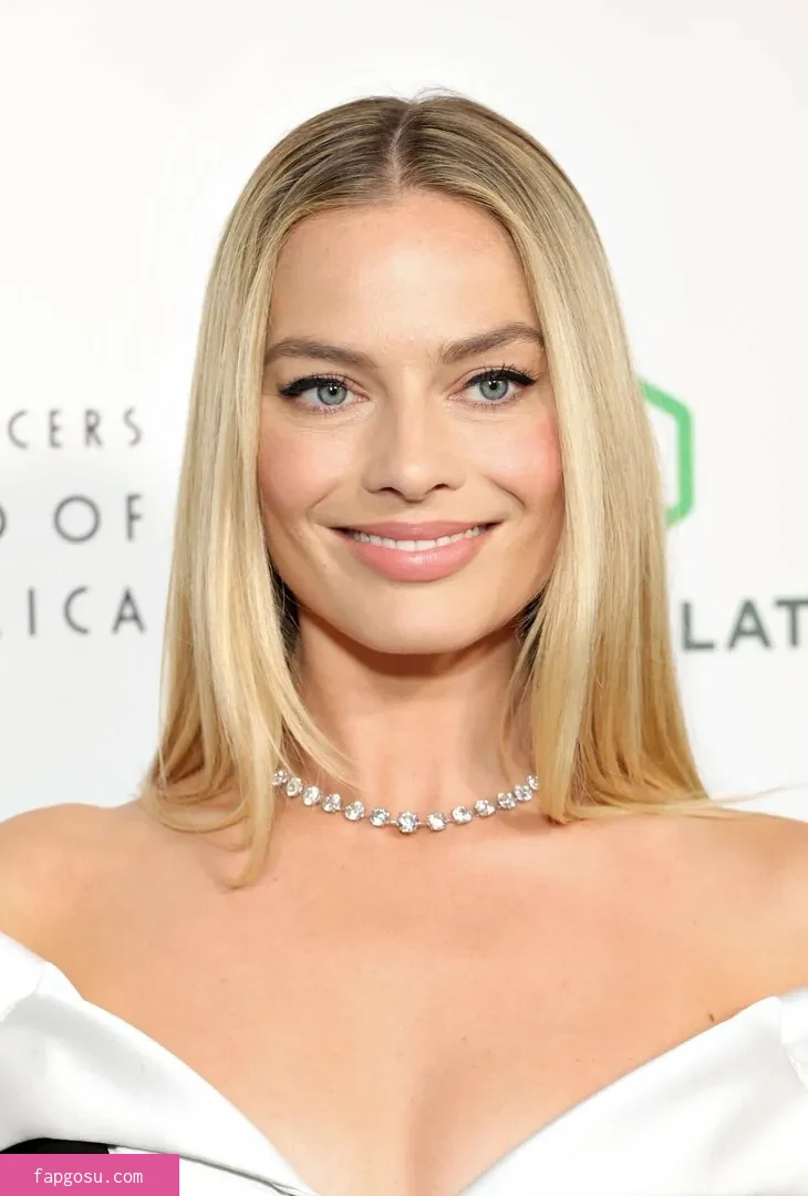 Margot Robbie