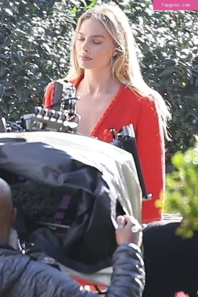 Margot Robbie