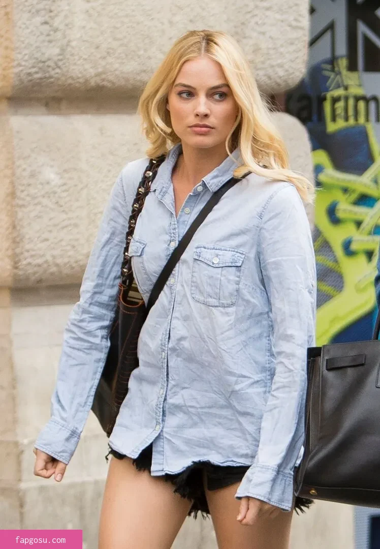 Margot Robbie