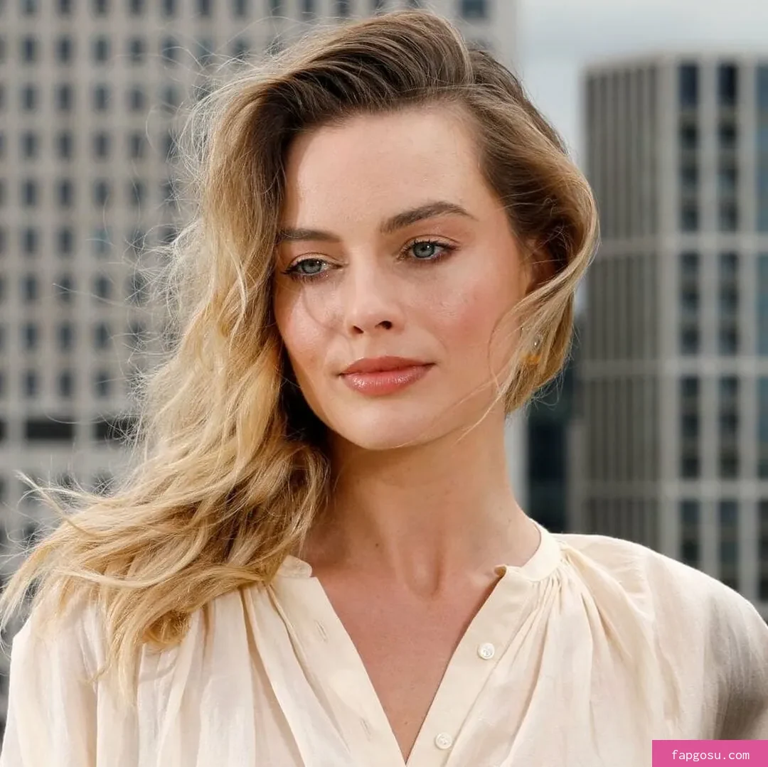 Margot Robbie