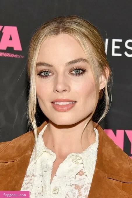 Margot Robbie