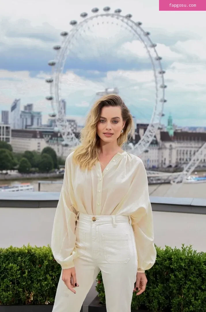 Margot Robbie