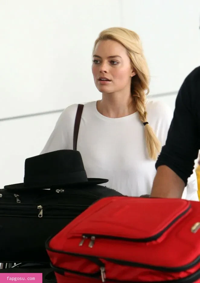 Margot Robbie