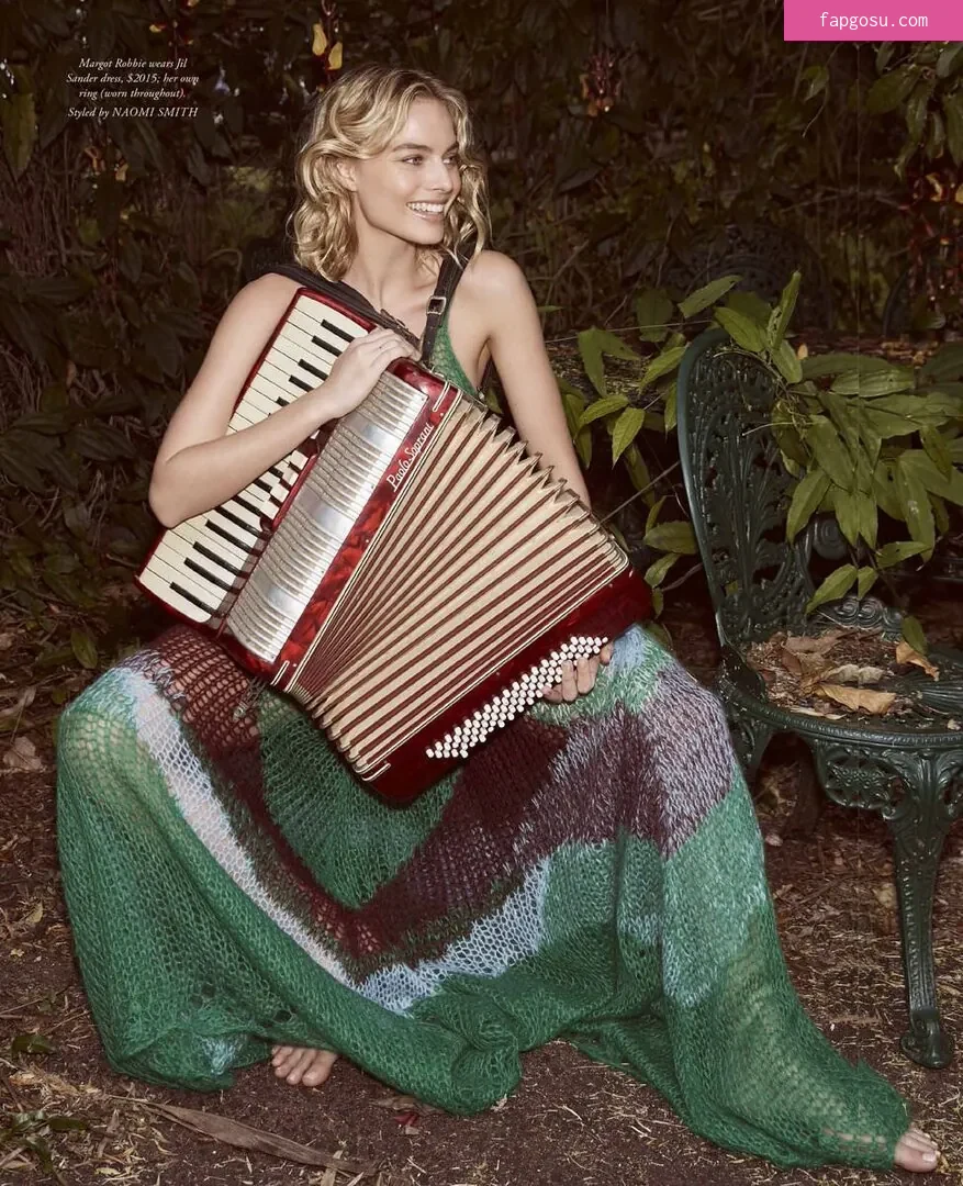 Margot Robbie