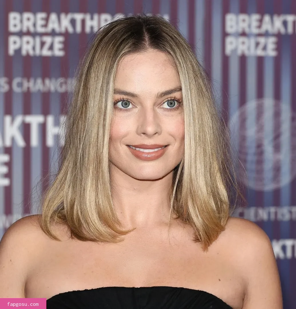Margot Robbie