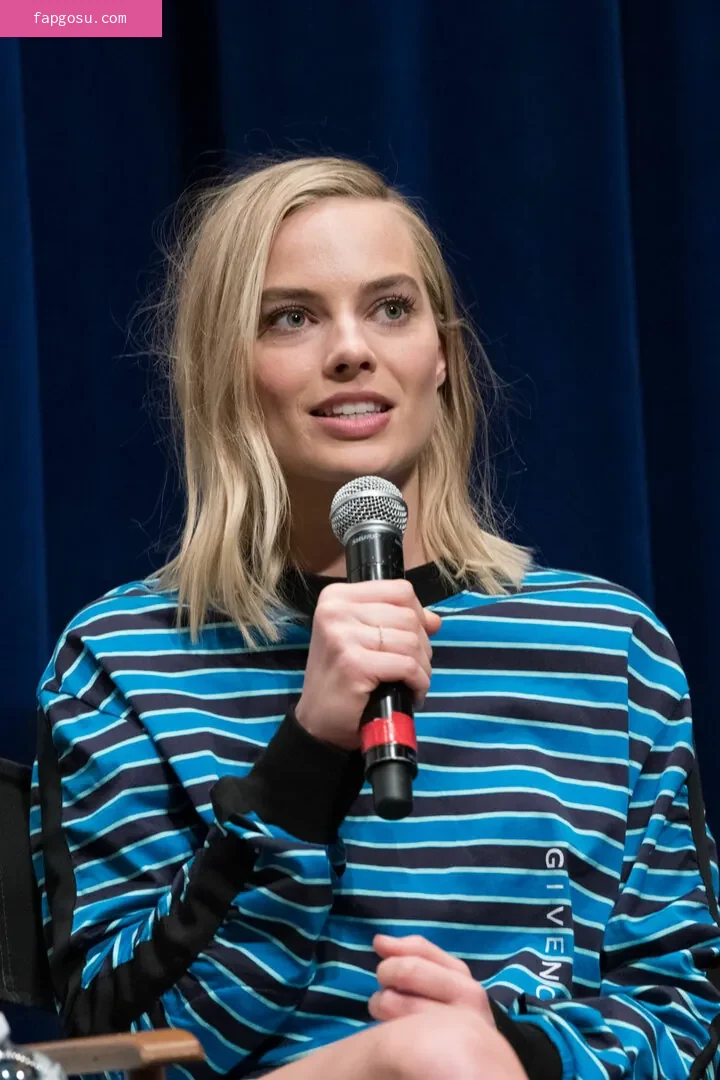 Margot Robbie